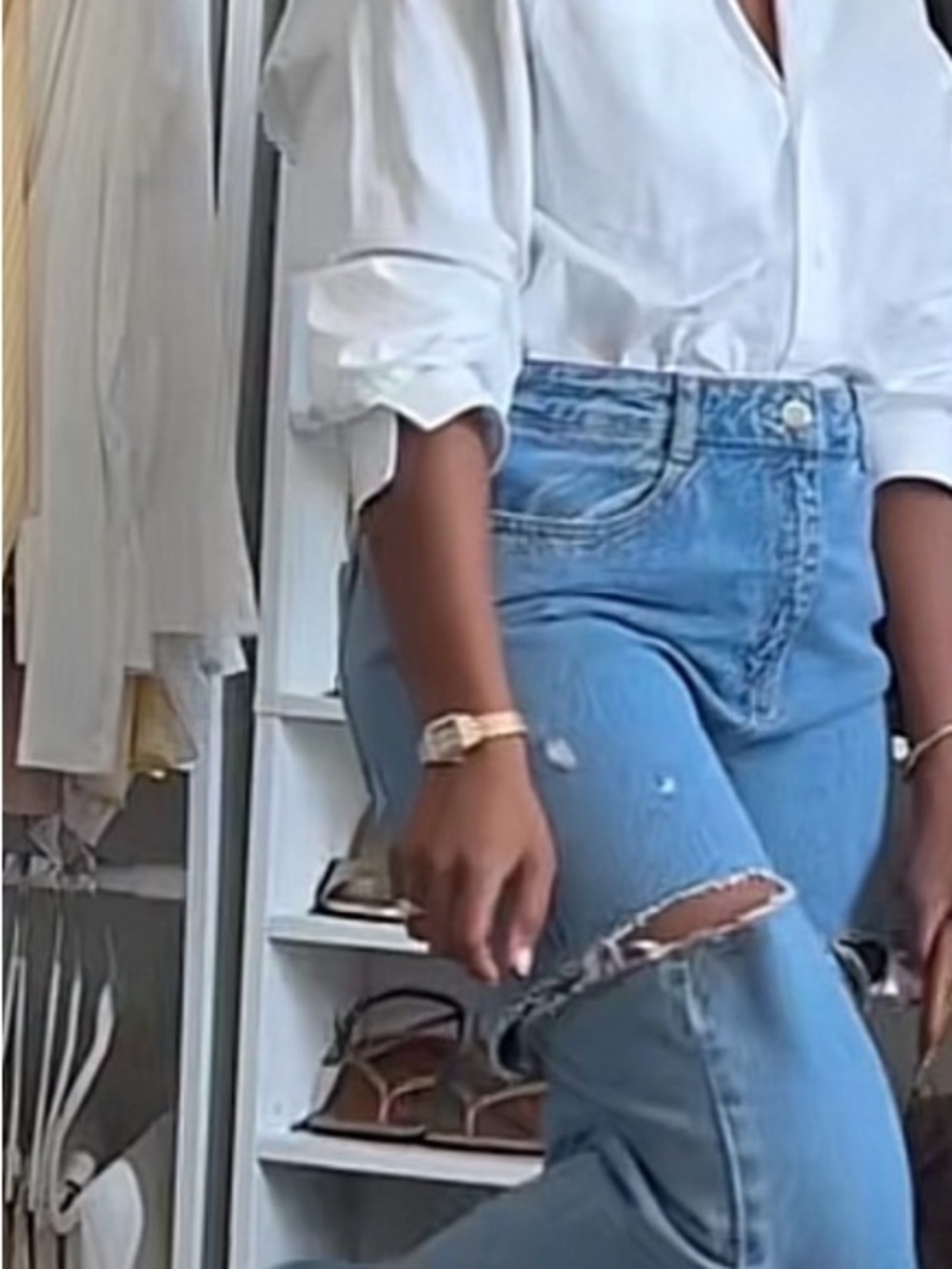 🔥🔥Zara Ripped Jeans - Picture 4 of 7
